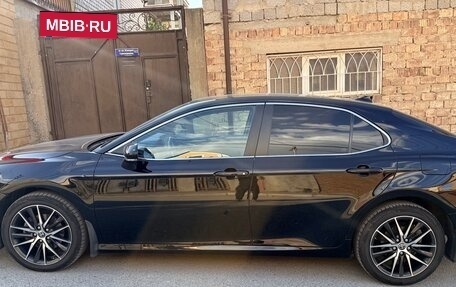 Toyota Camry, 2021 год, 2 250 000 рублей, 6 фотография