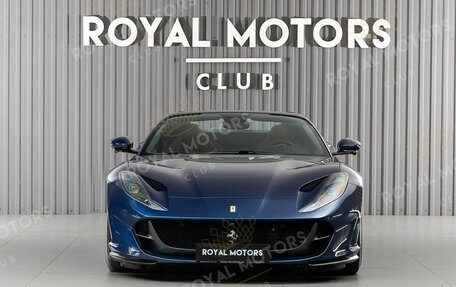 Ferrari 812, 2021 год, 39 990 000 рублей, 2 фотография