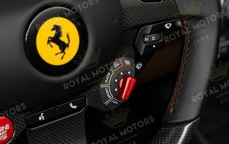 Ferrari 812, 2021 год, 39 990 000 рублей, 15 фотография