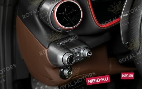 Ferrari 812, 2021 год, 39 990 000 рублей, 13 фотография