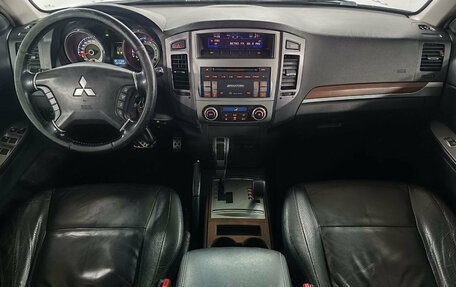 Mitsubishi Pajero IV, 2008 год, 1 399 000 рублей, 9 фотография