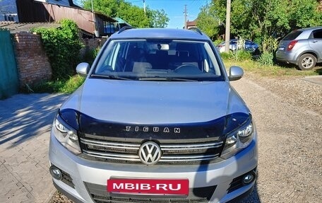 Volkswagen Tiguan I, 2012 год, 859 000 рублей, 2 фотография
