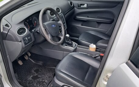 Ford Focus II рестайлинг, 2006 год, 700 000 рублей, 21 фотография