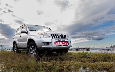 Toyota Land Cruiser Prado 120 рестайлинг, 2006 год, 2 650 000 рублей, 8 фотография