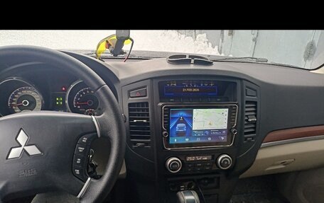 Mitsubishi Pajero IV, 2007 год, 1 500 000 рублей, 4 фотография
