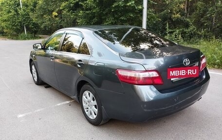 Toyota Camry, 2007 год, 950 000 рублей, 2 фотография