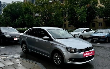 Volkswagen Polo VI (EU Market), 2013 год, 750 000 рублей, 2 фотография
