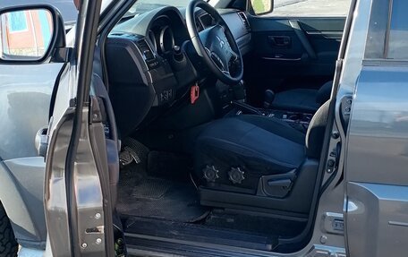 Mitsubishi Pajero IV, 2012 год, 1 800 000 рублей, 10 фотография