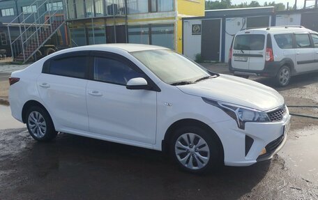 KIA Rio IV, 2022 год, 1 650 000 рублей, 4 фотография