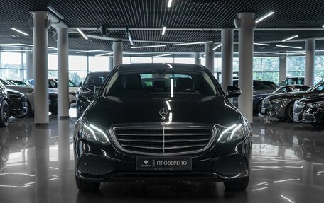 Mercedes-Benz E-Класс, 2019 год, 2 820 000 рублей, 3 фотография