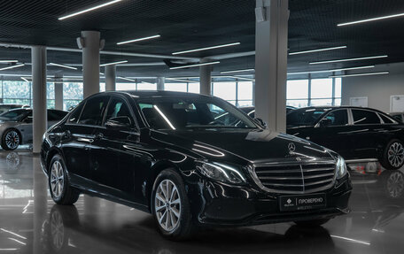 Mercedes-Benz E-Класс, 2019 год, 2 820 000 рублей, 2 фотография