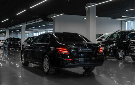 Mercedes-Benz E-Класс, 2019 год, 2 820 000 рублей, 4 фотография