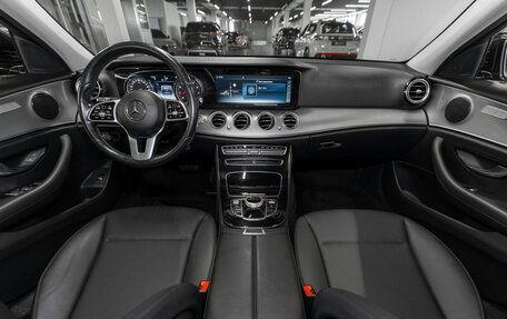 Mercedes-Benz E-Класс, 2019 год, 2 820 000 рублей, 8 фотография
