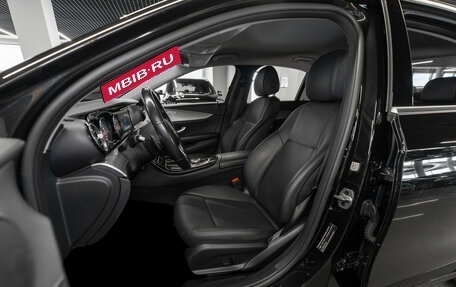 Mercedes-Benz E-Класс, 2019 год, 2 820 000 рублей, 9 фотография