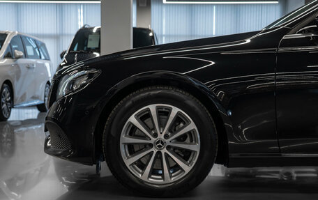 Mercedes-Benz E-Класс, 2019 год, 2 820 000 рублей, 25 фотография