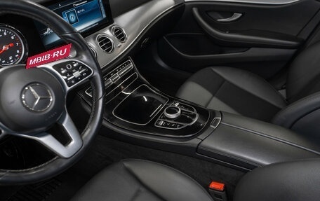 Mercedes-Benz E-Класс, 2019 год, 2 820 000 рублей, 13 фотография