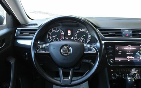 Skoda Superb III рестайлинг, 2017 год, 1 990 000 рублей, 23 фотография