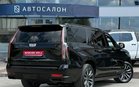 Cadillac Escalade V, 2023 год, 19 990 000 рублей, 3 фотография