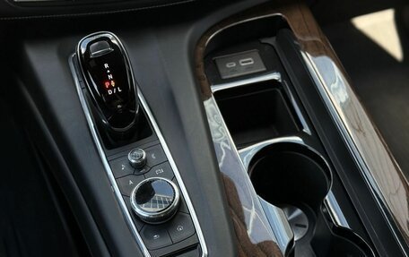 Cadillac Escalade V, 2023 год, 19 990 000 рублей, 26 фотография