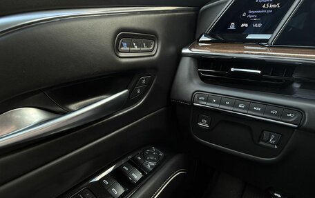 Cadillac Escalade V, 2023 год, 19 990 000 рублей, 30 фотография
