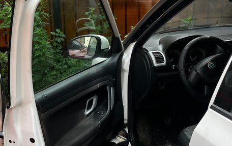 Skoda Fabia II, 2010 год, 290 000 рублей, 8 фотография