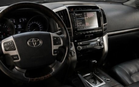 Toyota Land Cruiser 200, 2013 год, 3 700 000 рублей, 3 фотография