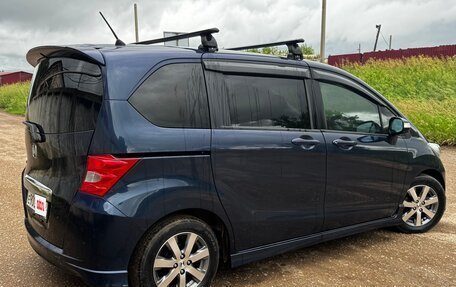 Honda Freed I, 2011 год, 1 170 000 рублей, 2 фотография
