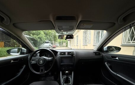 Volkswagen Jetta VI, 2013 год, 940 000 рублей, 10 фотография