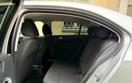 Volkswagen Jetta VI, 2013 год, 940 000 рублей, 9 фотография