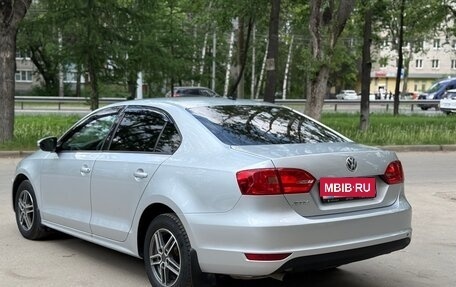 Volkswagen Jetta VI, 2013 год, 940 000 рублей, 6 фотография