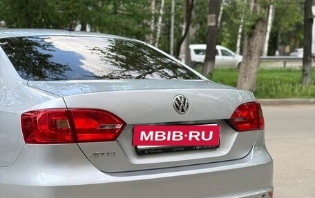 Volkswagen Jetta VI, 2013 год, 940 000 рублей, 7 фотография