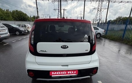 KIA Soul II рестайлинг, 2018 год, 1 900 000 рублей, 15 фотография