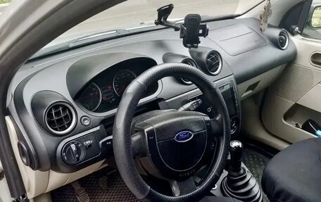 Ford Fiesta, 2005 год, 330 000 рублей, 6 фотография
