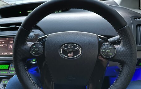 Toyota Prius, 2013 год, 1 160 000 рублей, 3 фотография