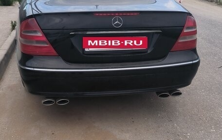Mercedes-Benz E-Класс, 2005 год, 650 000 рублей, 3 фотография