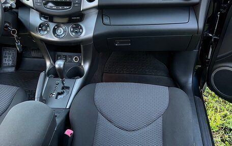 Toyota RAV4, 2011 год, 1 251 000 рублей, 24 фотография
