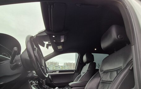 Volkswagen Touareg III, 2015 год, 2 620 000 рублей, 16 фотография