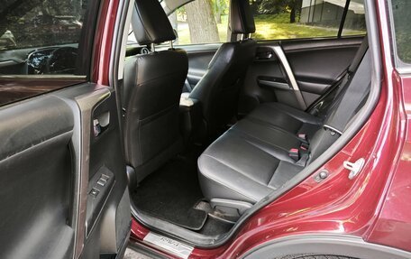 Toyota RAV4, 2016 год, 2 600 000 рублей, 10 фотография