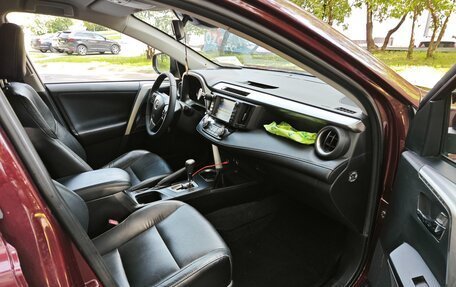 Toyota RAV4, 2016 год, 2 600 000 рублей, 7 фотография