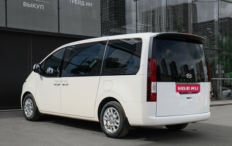 Hyundai Staria, 2022 год, 4 100 000 рублей, 7 фотография
