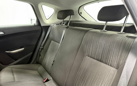 Opel Astra J, 2011 год, 699 000 рублей, 9 фотография