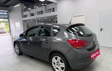 Opel Astra J, 2011 год, 699 000 рублей, 8 фотография