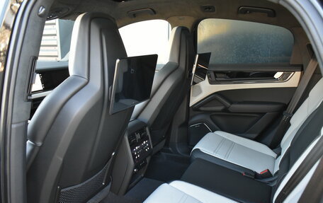 Porsche Cayenne III, 2026 год, 25 450 000 рублей, 15 фотография