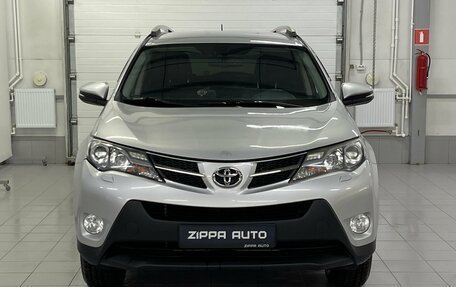Toyota RAV4, 2013 год, 2 039 000 рублей, 2 фотография