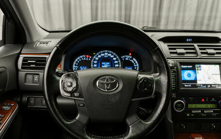 Toyota Camry, 2014 год, 1 910 000 рублей, 10 фотография