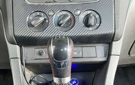 Ford Focus II рестайлинг, 2007 год, 320 000 рублей, 17 фотография