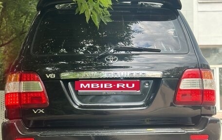 Toyota Land Cruiser 100 рестайлинг 2, 2005 год, 2 150 000 рублей, 6 фотография