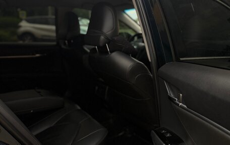 Toyota Camry, 2019 год, 2 700 000 рублей, 10 фотография