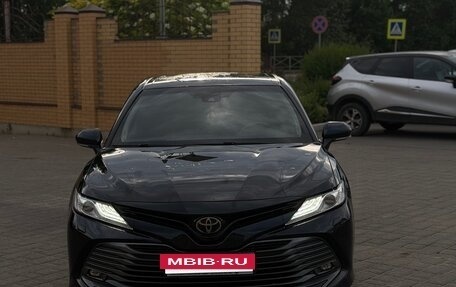 Toyota Camry, 2019 год, 2 700 000 рублей, 5 фотография