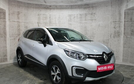 Renault Kaptur I рестайлинг, 2020 год, 1 554 000 рублей, 3 фотография